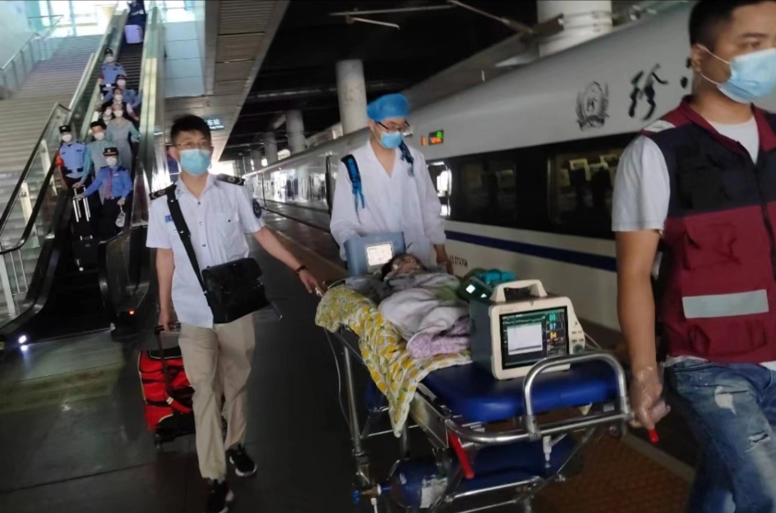 滨海新区高铁转运公司